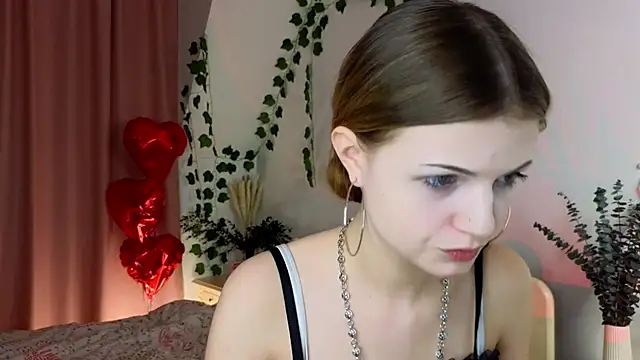 Enji Rey online show from 04.10.26