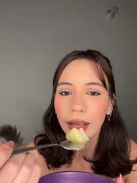 Nicole Cute04 online show from 04.03.26