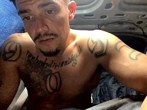 Snapshot of Donkie909 chatting on 03.18.26 Donkie909 online show from 03.18.26