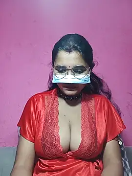 Snapshot of Sexy_Sonniyaa chatting on 06.19.26 Sexy Sonniyaa online show from 06.19.26