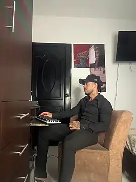 Snapshot of Kenny_romano chatting on 05.25.26 Kenny romano online show from 05.25.26