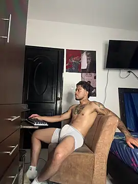 Snapshot of Kenny_romano chatting on 05.30.26 Kenny romano online show from 05.30.26
