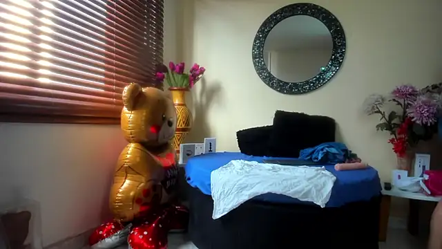 Maye Milf  online show from 03.31.26