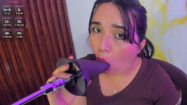 Snapshot of Liana_milf chatting on 03.08.26 Liana milf online show from 03.08.26