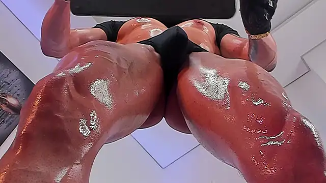 Snapshot of Angelo_Varek chatting on 03.05.26 Angelo Varek online show from 03.05.26