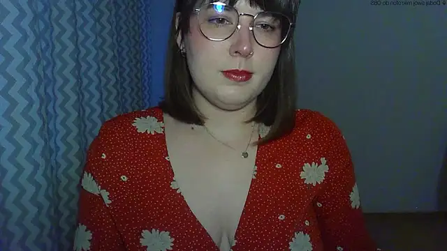 Snapshot of ClaraHard chatting on 04.23.26 ClaraHard online show from 04.23.26