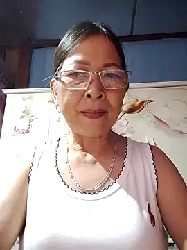 Snapshot of Sky-rain98 chatting on 07.18.26 Sky-rain98 online show from 07.18.26