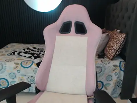 taylor bigdick18 online show from 04.30.26