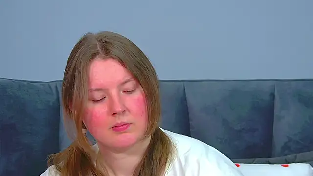 MelodyMoores online show from 05.04.26