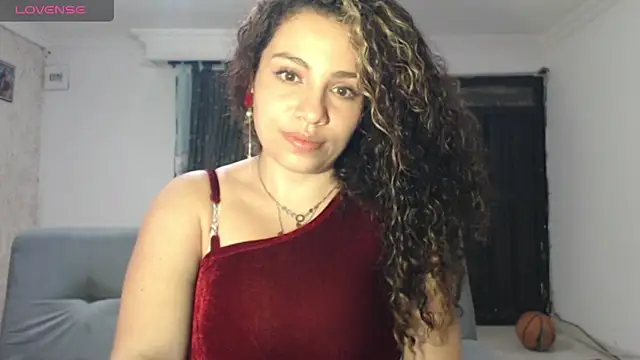 Snapshot of melany_montenegro chatting on 05.10.26 melany montenegro online show from 05.10.26