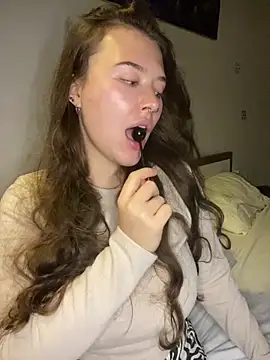 KristieKitty online show from 04.07.26