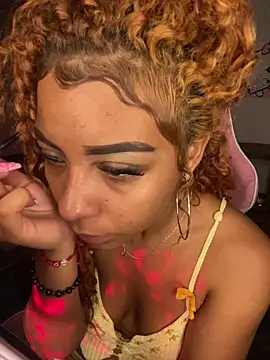 ThePrettyTiana online show from 04.18.26