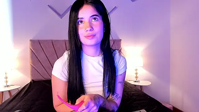 Lucy engel online show from 04.22.26