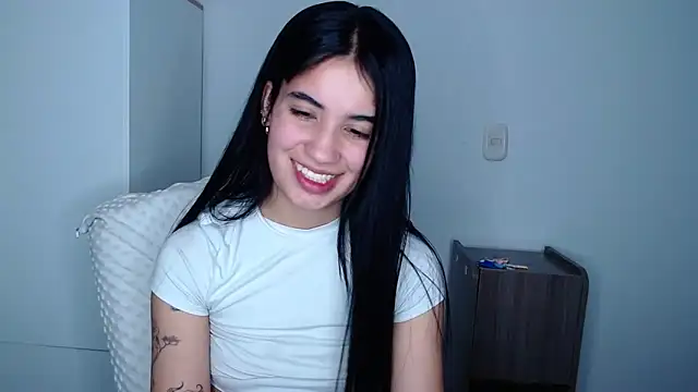 Lucy engel online show from 04.23.26