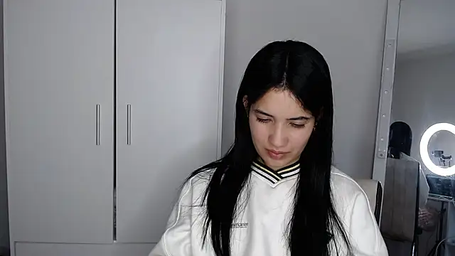 Snapshot of Lucy_engel chatting on 05.17.26 Lucy engel online show from 05.17.26