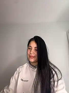 Snapshot of Lucy_engel chatting on 06.13.26 Lucy engel online show from 06.13.26