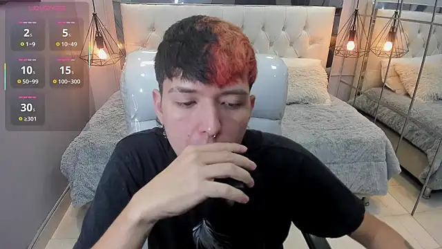 Santiago morgan online show from 04.25.26