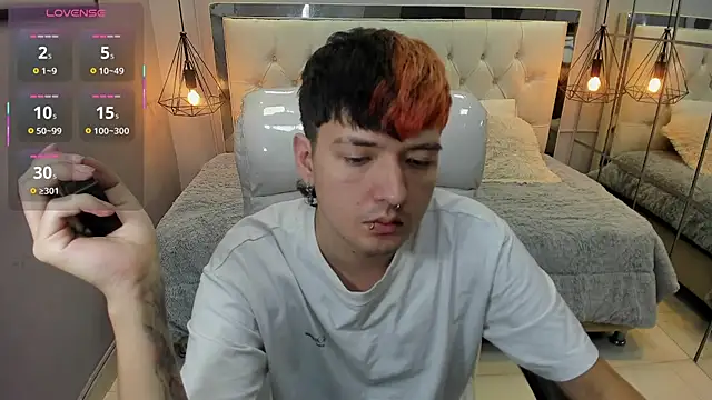 Santiago morgan online show from 04.26.26