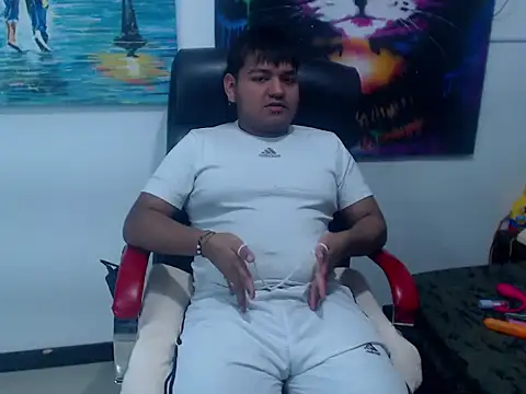 Snapshot of XNoahDeepThroatX chatting on 03.17.26 XNoahDeepThroatX online show from 03.17.26