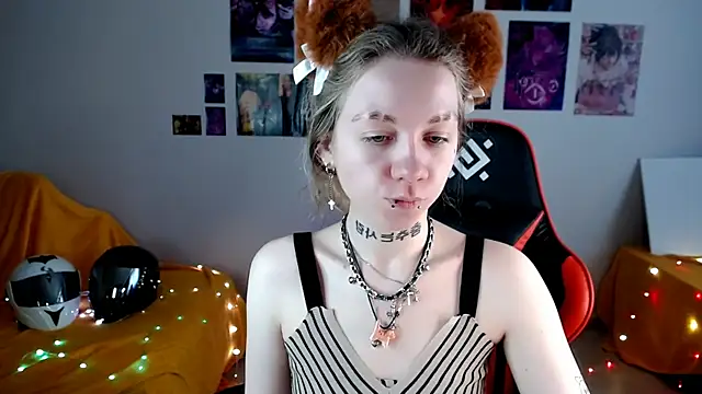 Nica Kawaii online show from 05.21.26