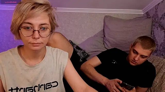 Snapshot of Blond_ice chatting on 03.16.26 Blond ice online show from 03.16.26