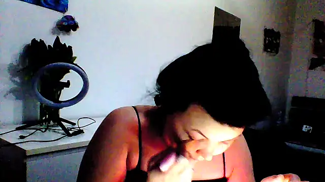 vvikkiii online show from 03.07.26