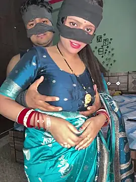 Snapshot of your_bhabhi_love chatting on 05.08.26 your bhabhi love online show from 05.08.26