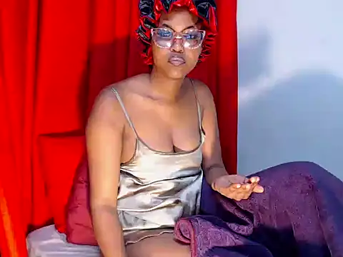 Snapshot of DarkDivva18 chatting on 07.25.26 DarkDivva18 online show from 07.25.26