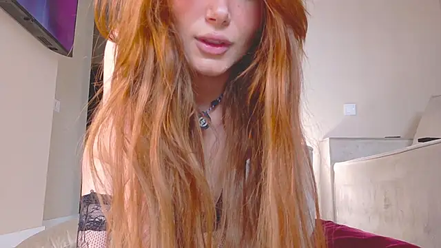 Snapshot of Mariiamellaa chatting on 06.19.26 Mariiamellaa online show from 06.19.26