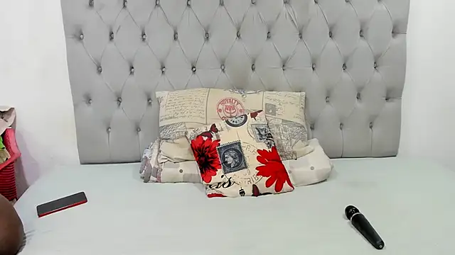 DarkBubble xx online show from 04.27.26