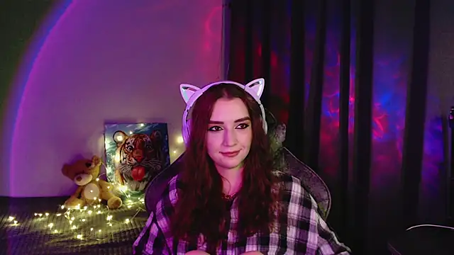 Snapshot of Celia_Sensual_ chatting on 07.12.26 Celia Sensual online show from 07.12.26