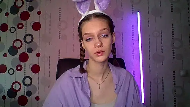 Chrissy Joyful online show from 04.28.26