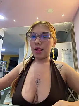 Lia Sterling online show from 03.10.26