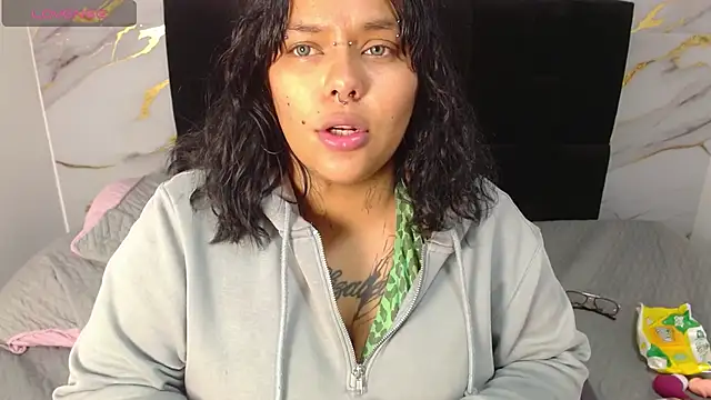 scarletth jhonsom1 online show from 04.20.26