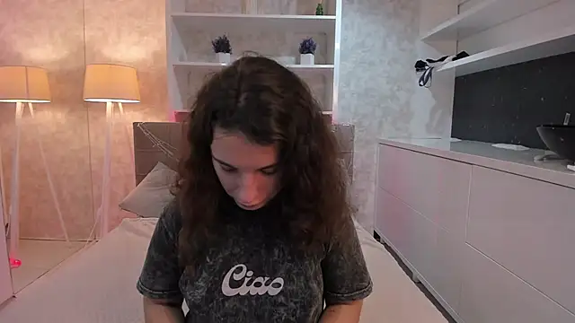 JosephineRows online show from 08.01.26