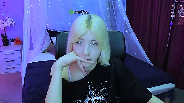  sabrina moore online show from 05.03.26