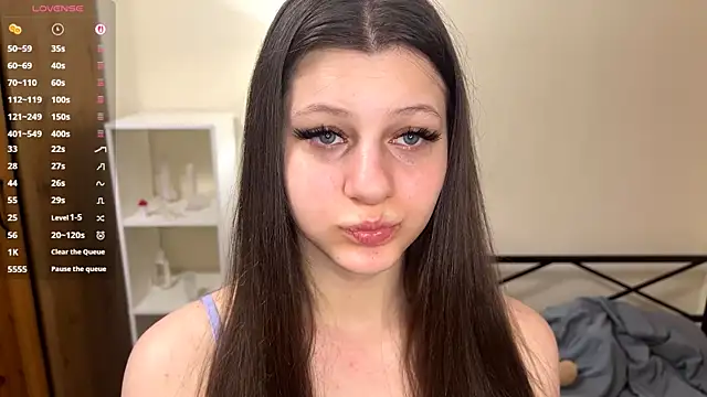 Snapshot of cutessofia chatting on 03.21.26 cutessofia online show from 03.21.26