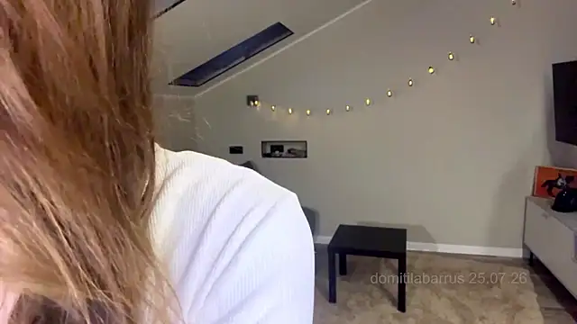 Kissme Kira online show from 07.25.26
