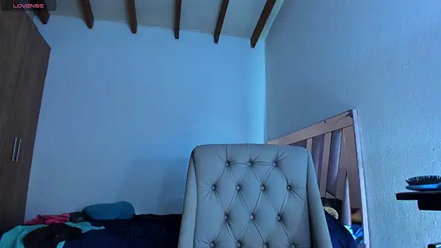 SkyeGabbyRose online show from 07.11.26