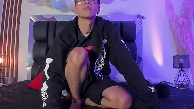 dalhia and hades online show from 04.06.26