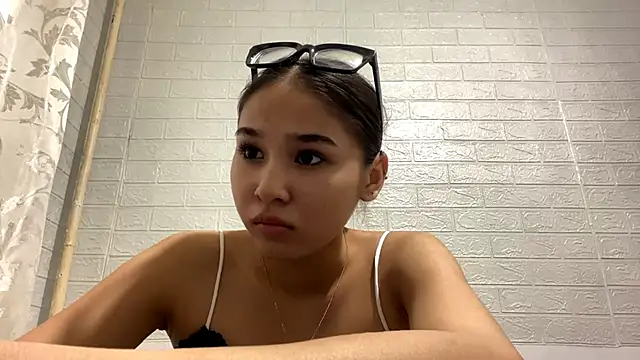 CatherineForbes online show from 04.28.26