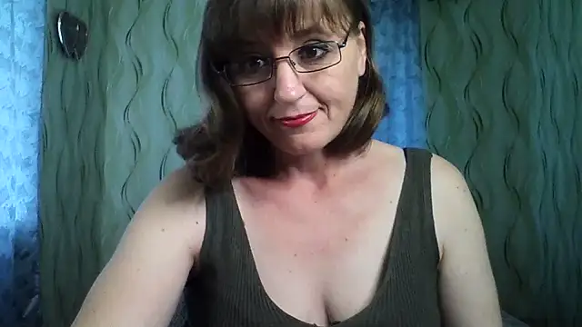 Snapshot of Alisaprice077 chatting on 06.19.26 Alisaprice077 online show from 06.19.26