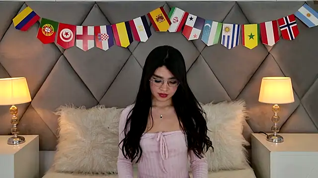 Snapshot of OliviaDiaz chatting on 06.16.26 OliviaDiaz online show from 06.16.26