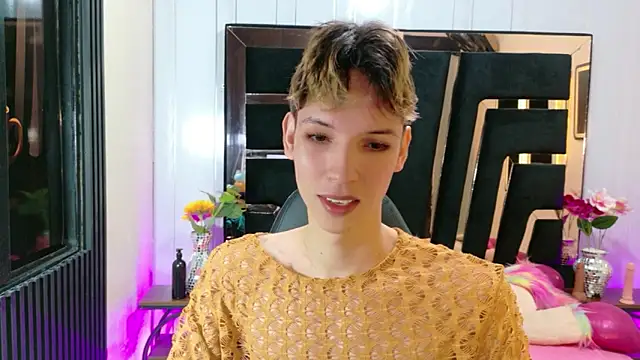 Stefany PiInk online show from 03.17.26