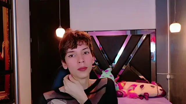 Stefany PiInk online show from 06.09.26