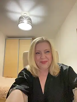 JanieLight53 online show from 07.18.26
