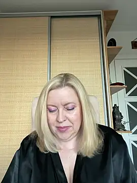 JanieLight53 online show from 07.28.26