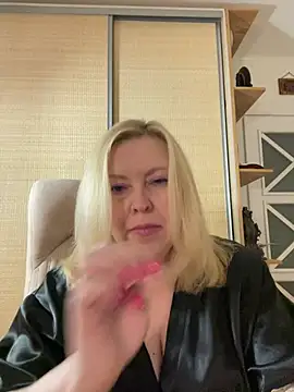 JanieLight53 online show from 08.02.26