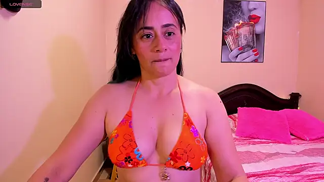 sara florez12 online show from 05.04.26