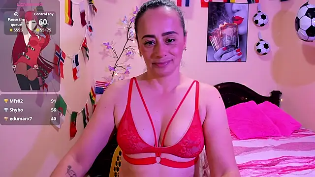 sara florez12 online show from 06.30.26